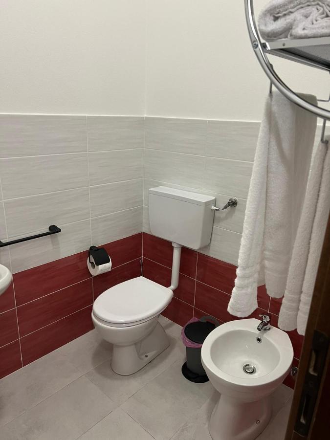 Your Home Outlet 4 Serravalle Scrivia Eksteriør billede
